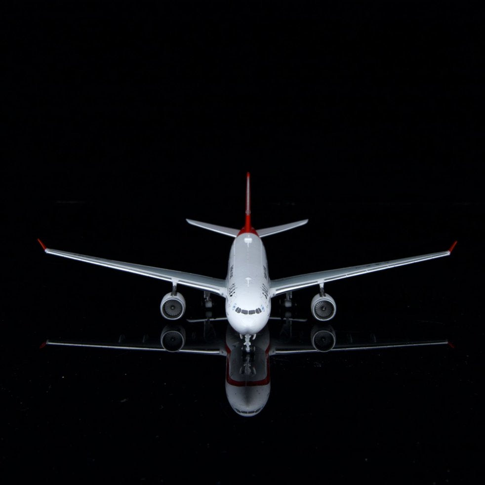 Shanghai Airlines A330-300 B-6083
