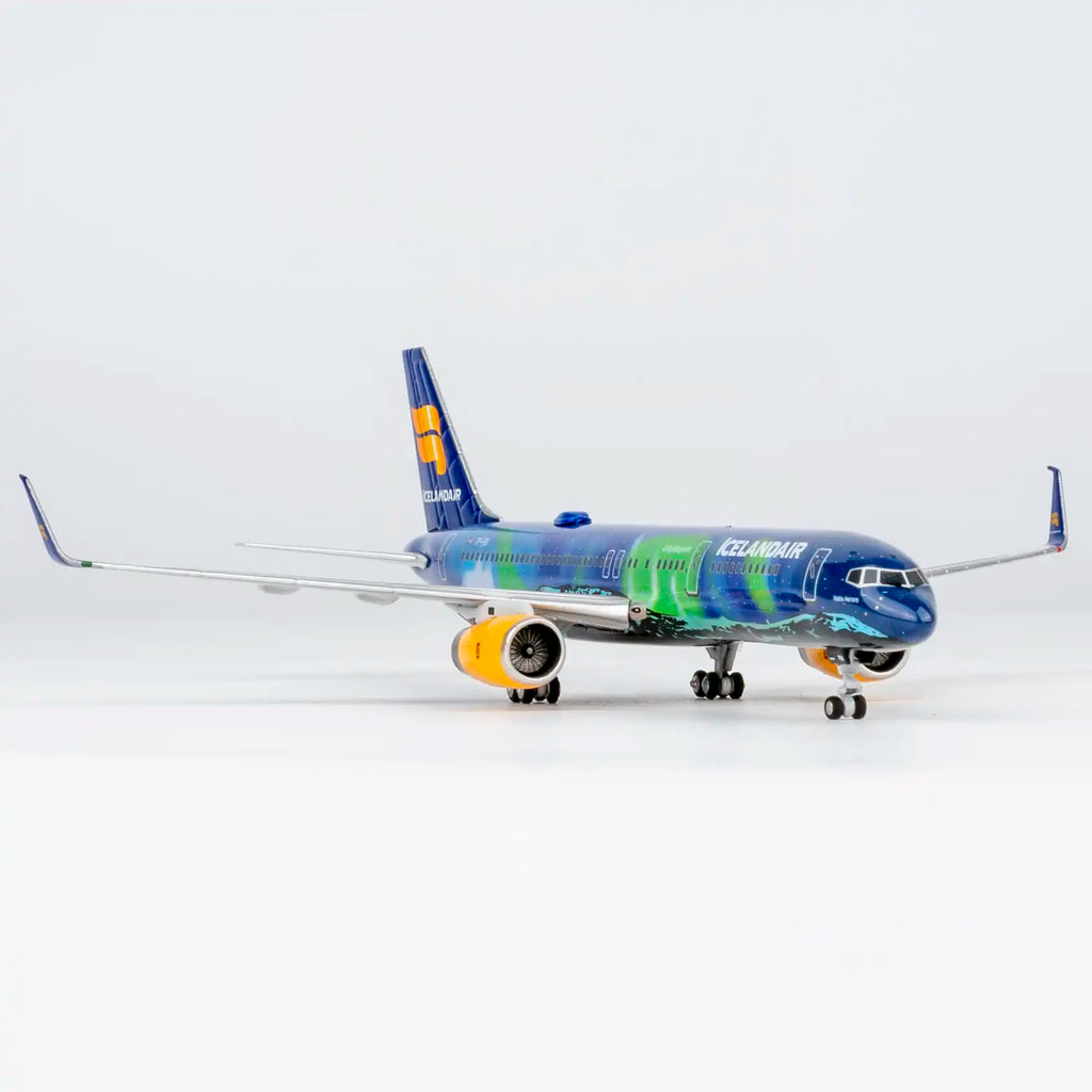 NG Models Icelandair Boeing 757-200 TF-FIU