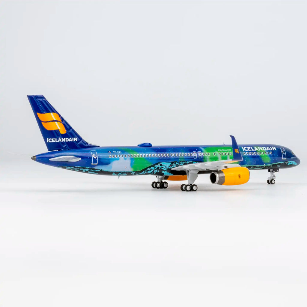 NG Models Icelandair Boeing 757-200 TF-FIU