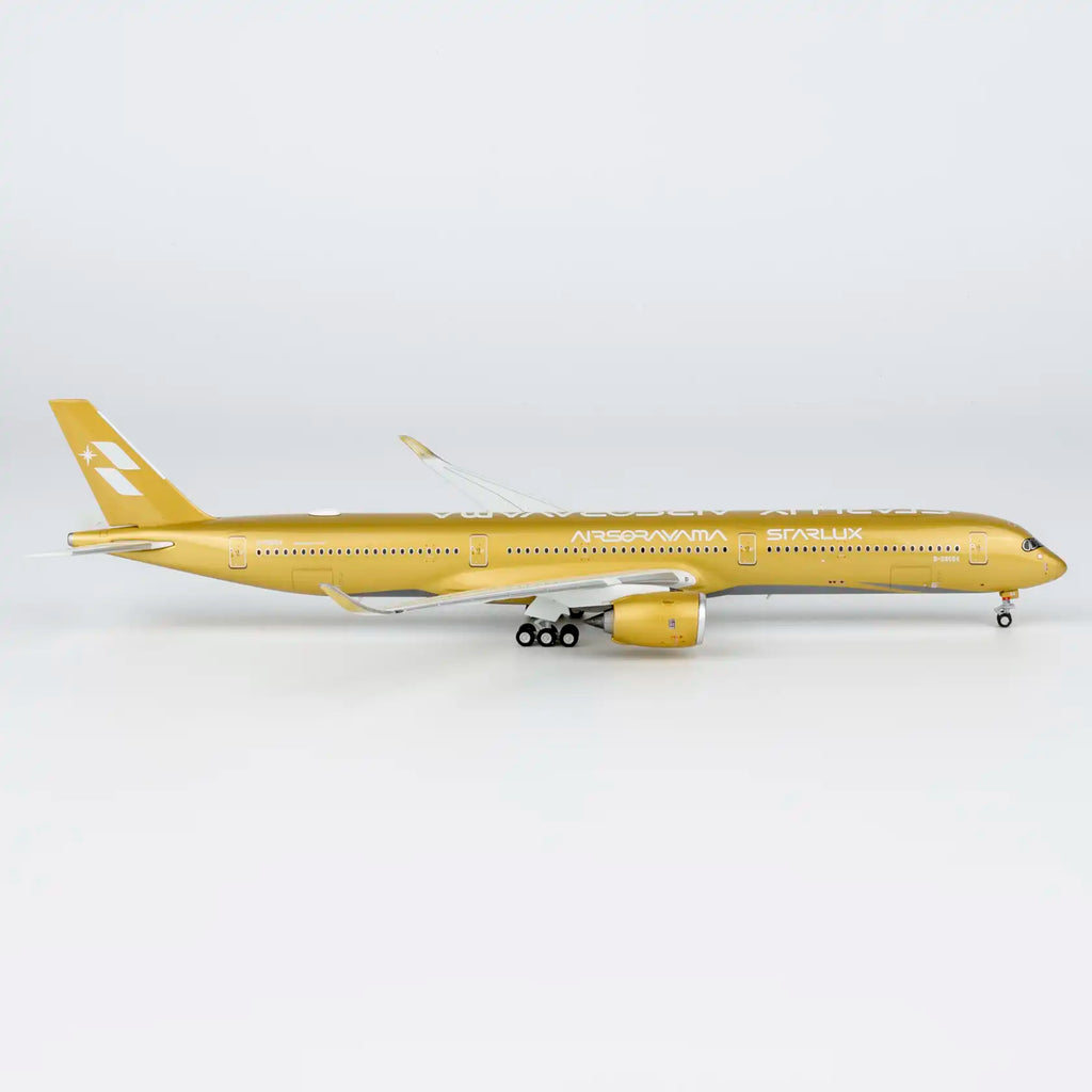 NG Model 1:400 Starlux Airlines Airbus A350-1000 Airsorayama Gold B-58554 (Luxury Edition)