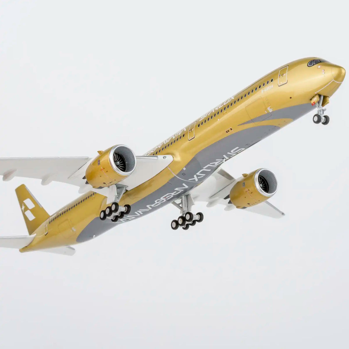 NG Model 1:400 Starlux Airlines Airbus A350-1000 Airsorayama Gold B-58554 (Luxury Edition)