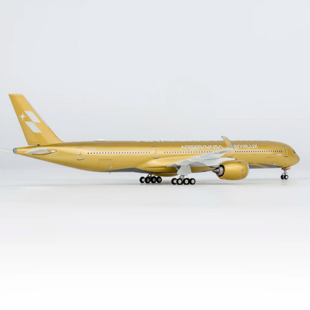 NG Model 1:400 Starlux Airlines Airbus A350-1000 Airsorayama Gold B-58554 (Luxury Edition)
