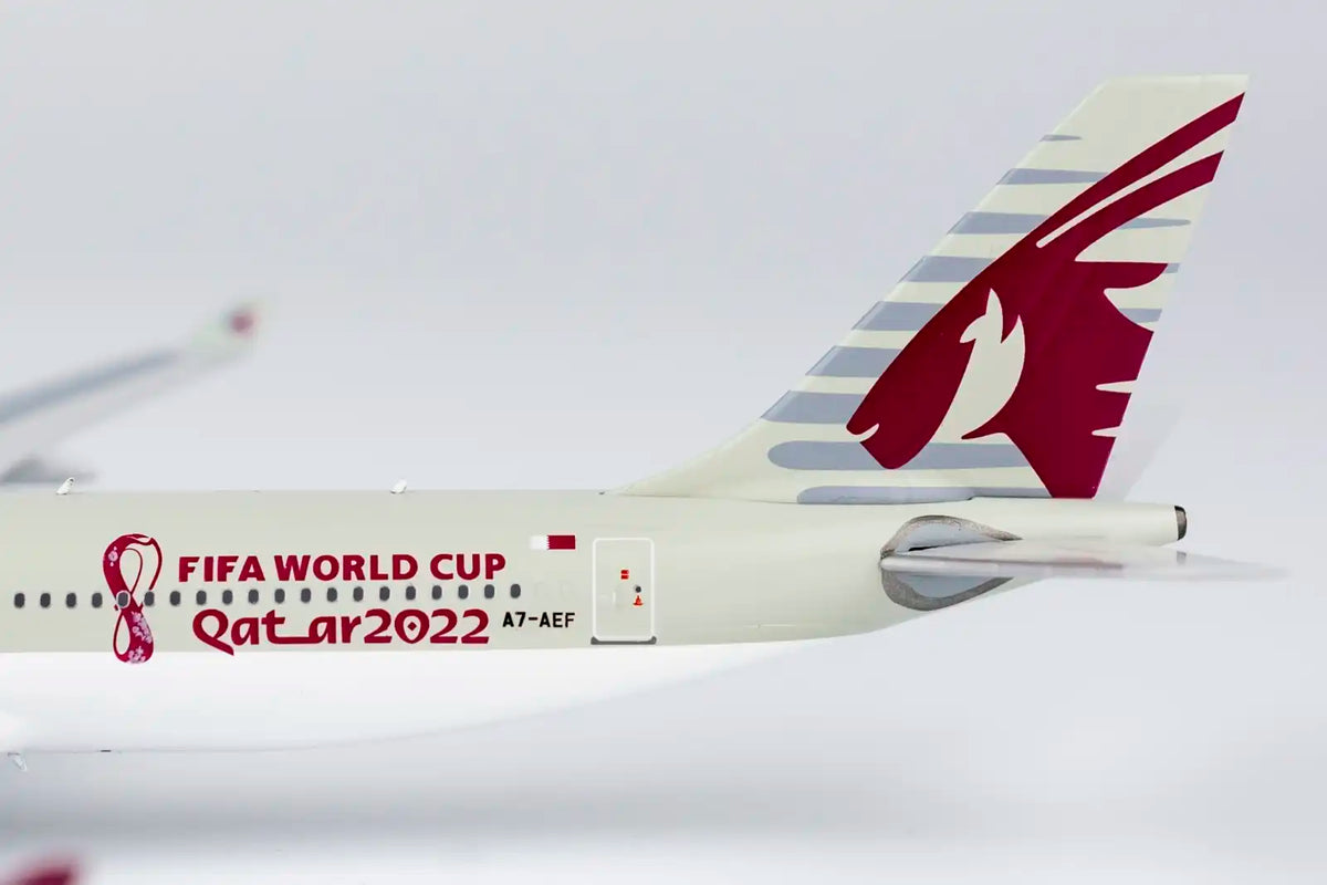 NG Models Qatar Airways Airbus A330-300 A7-AEF