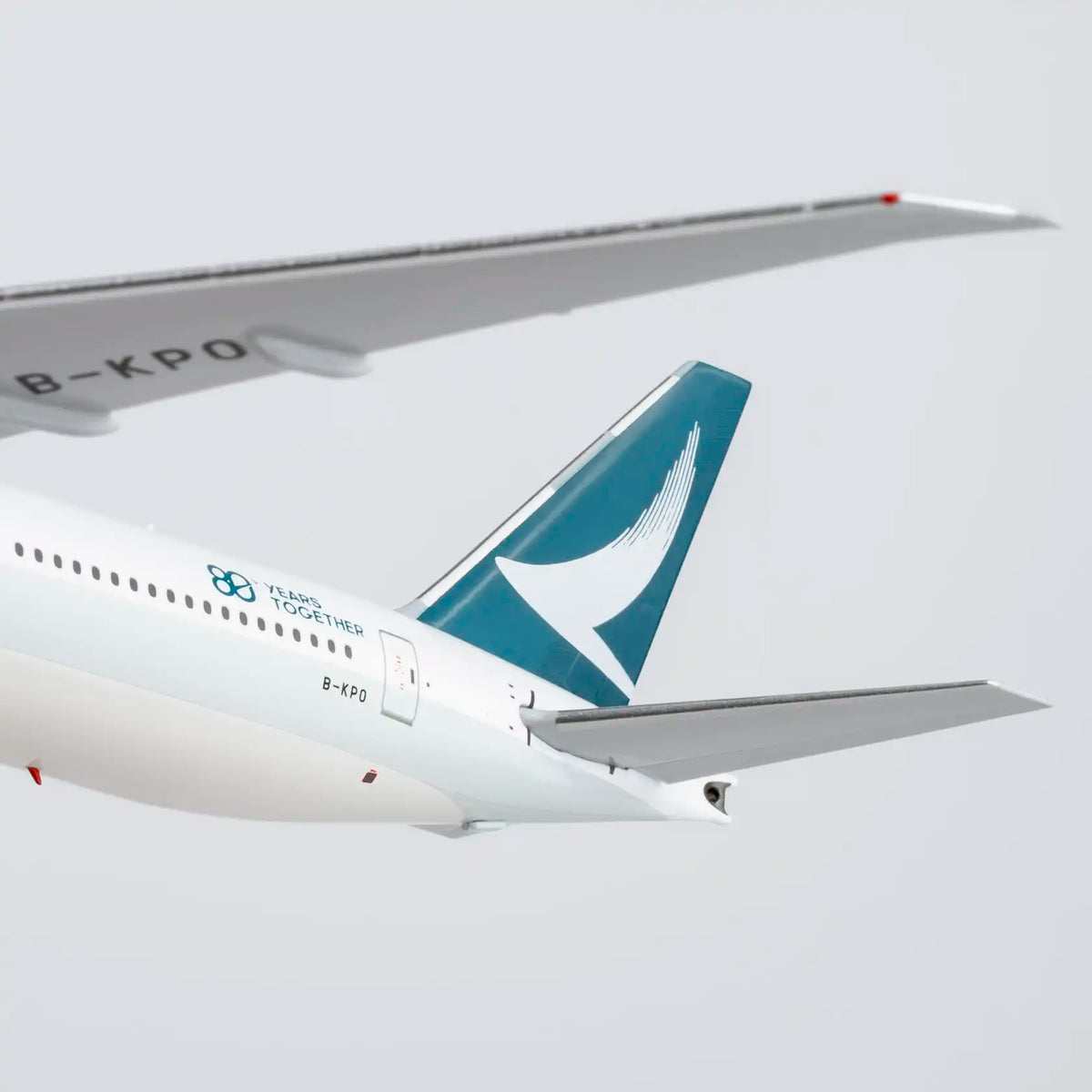 NG Model 1:400 Cathay Pacific Boeing777-300ER "80 Years Together" B-KPO (Luxury Edition)