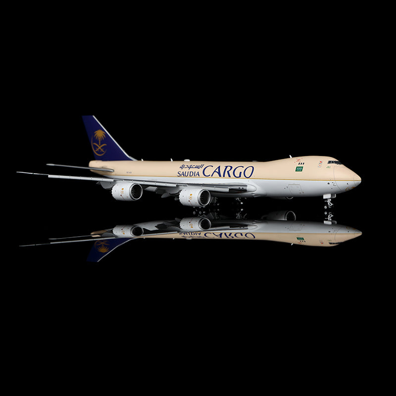HX Models Saudi Arabian Airlines Cargo B747-8F HZ-AI3 "Flaps Down" Scale Model
