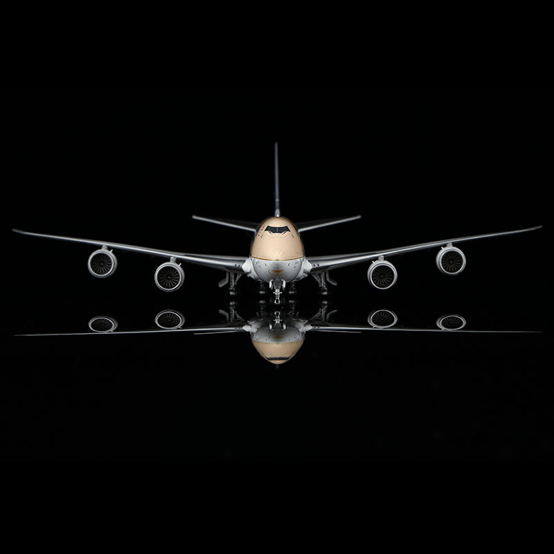 HX Models Saudi Arabian Airlines Cargo B747-8F HZ-AI4 Scale Model