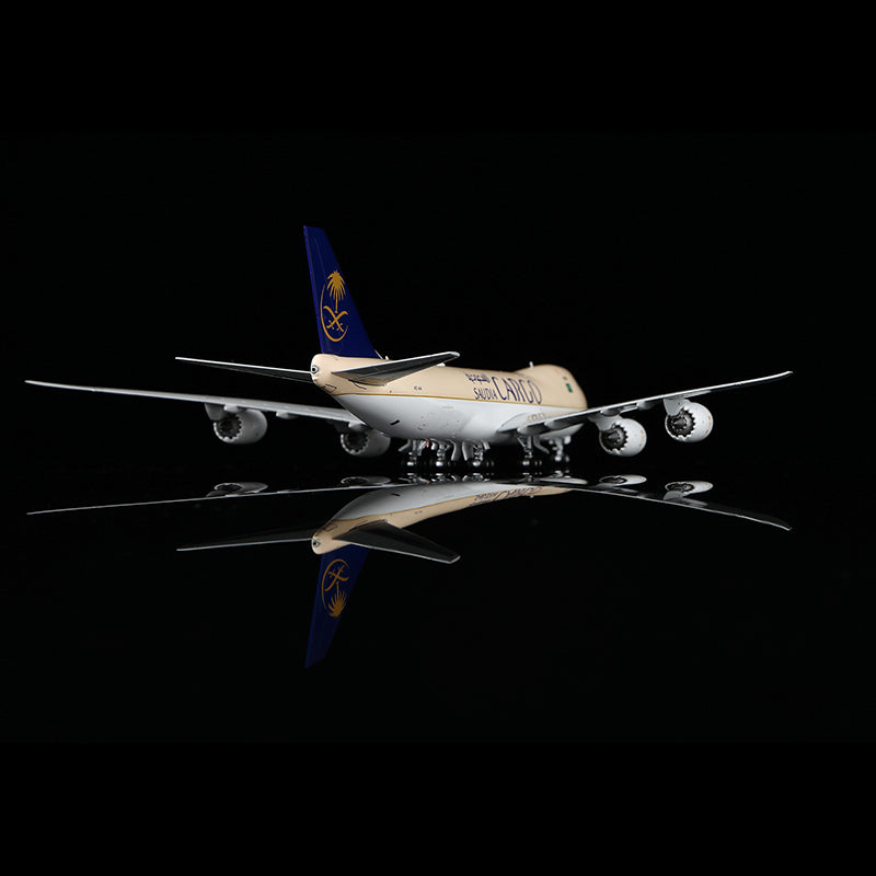 HX Models Saudi Arabian Airlines Cargo B747-8F HZ-AI4 Scale Model