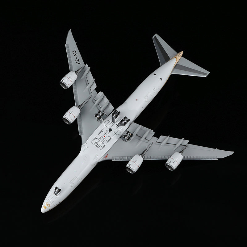 HX Models 沙烏地阿拉伯航空貨運 B747-8F HZ-AI4「襟翼放下」比例模型