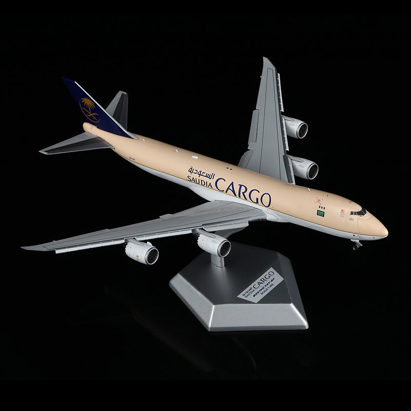 HX Models 沙烏地阿拉伯航空貨運 B747-8F HZ-AI4「襟翼放下」比例模型