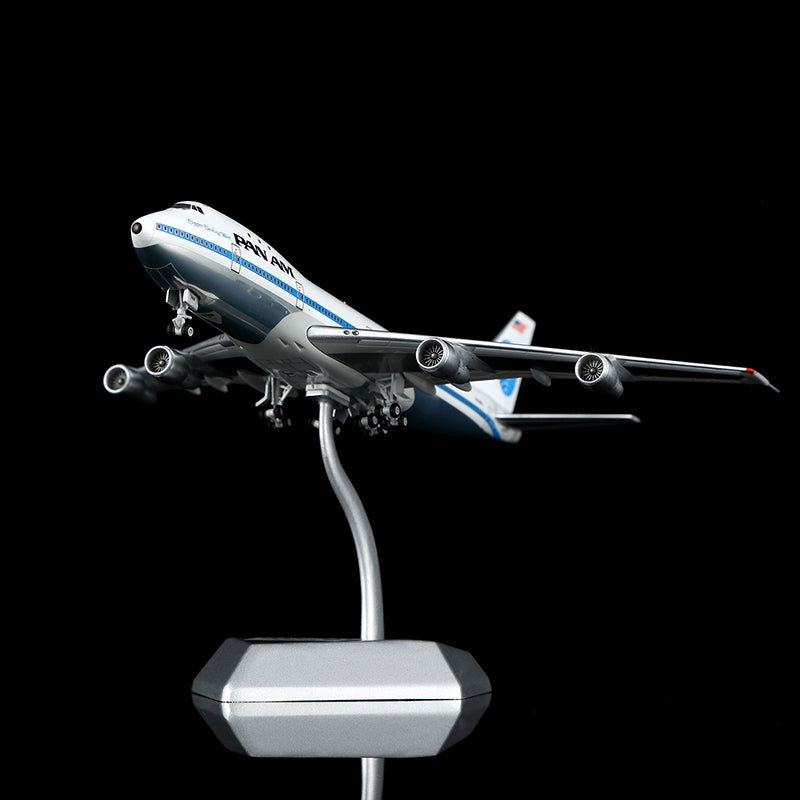 HX Models 1/400 Pan Am B747-100 "Clipper Dashing Wave" N749PA Scale Model