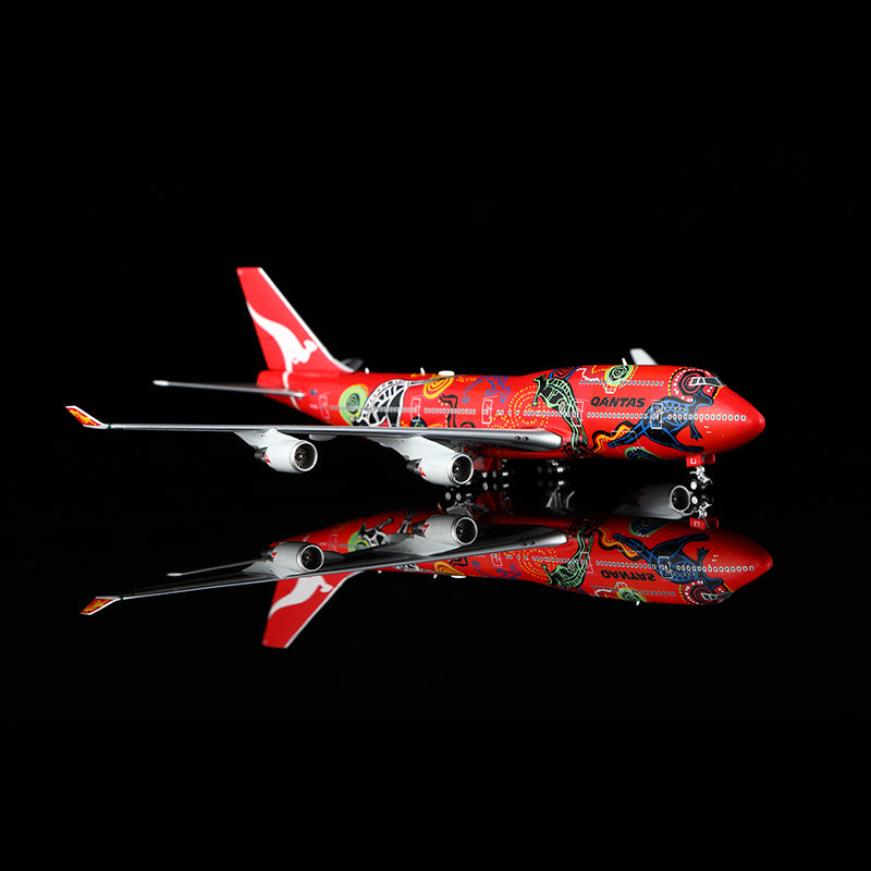 Qantas B747-400 "Wunala Dreaming" VH-OEJ