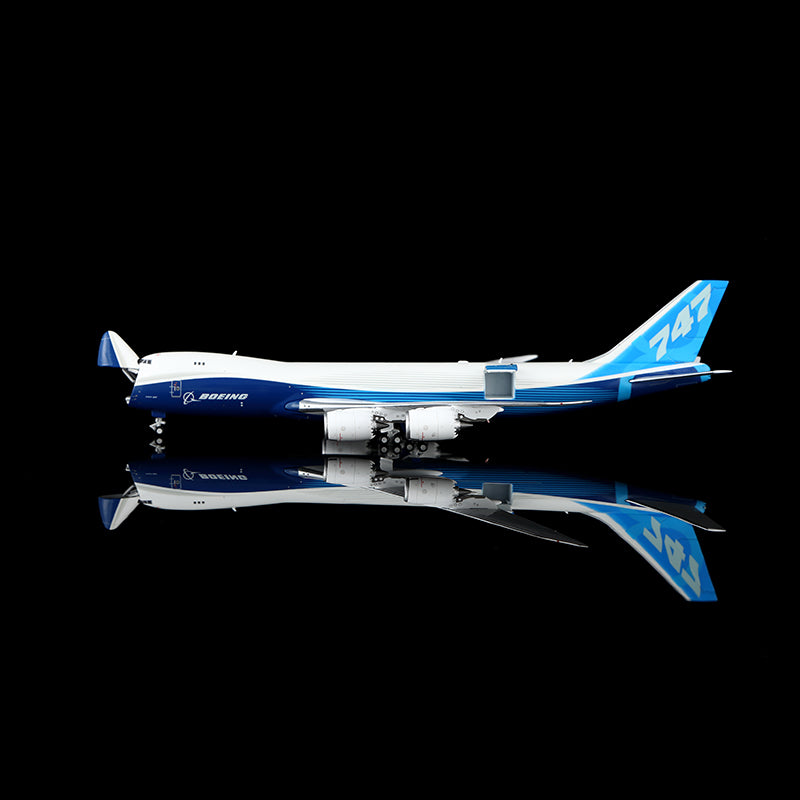 波音公司 B747-8F「互動系列」