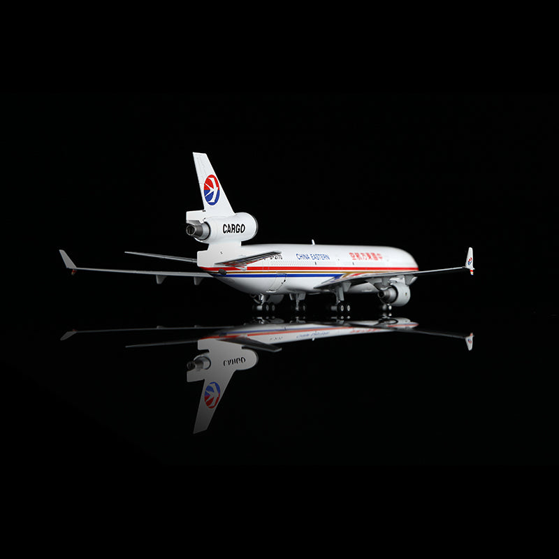 中國東方航空麥道 MD-11F B-2170