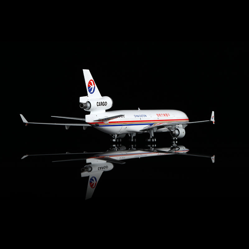 中國東方航空麥克道夫 MD-11F「互動系列」B-2175
