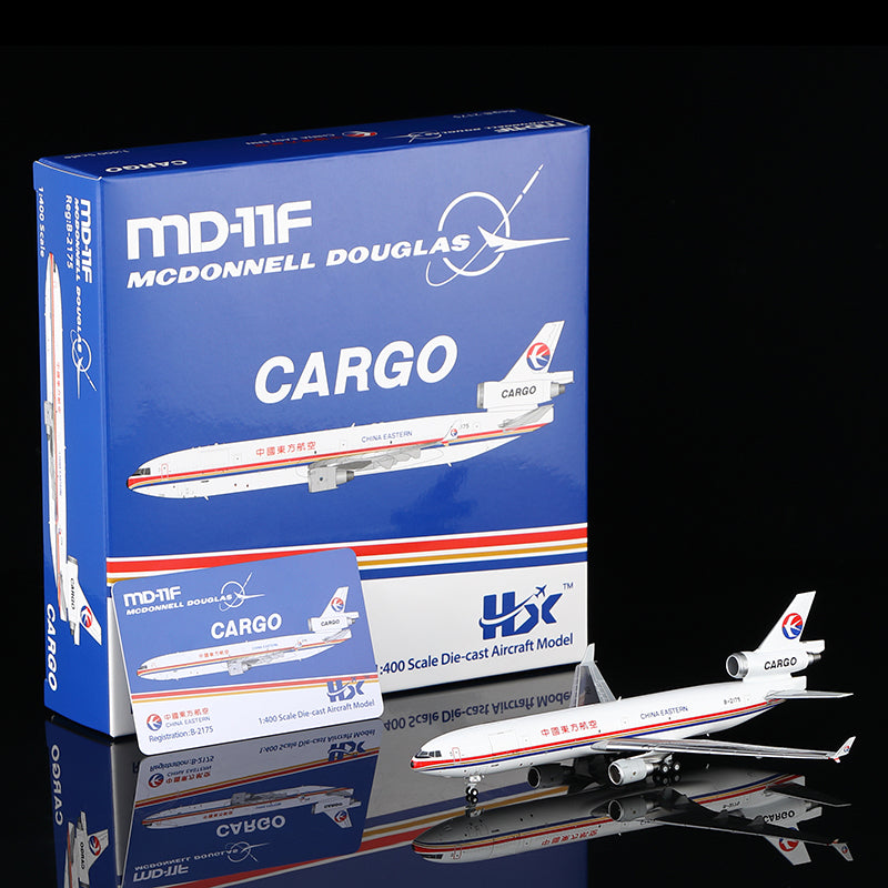 中國東方航空麥克道夫 MD-11F「互動系列」B-2175