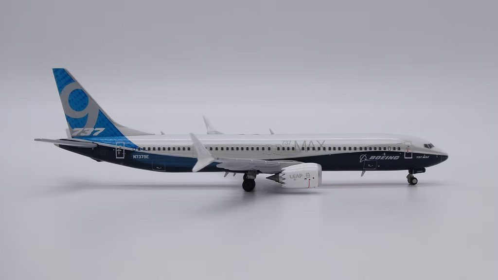 JC Wings 波音原廠塗裝 B737 MAX 9 N7379E 1:400 飛機合金模型