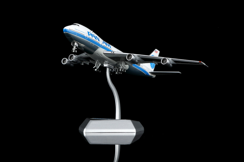 HX Models Pan Am Boeing 747-100 N748PA Clipper Crest of the Wave Scale Model