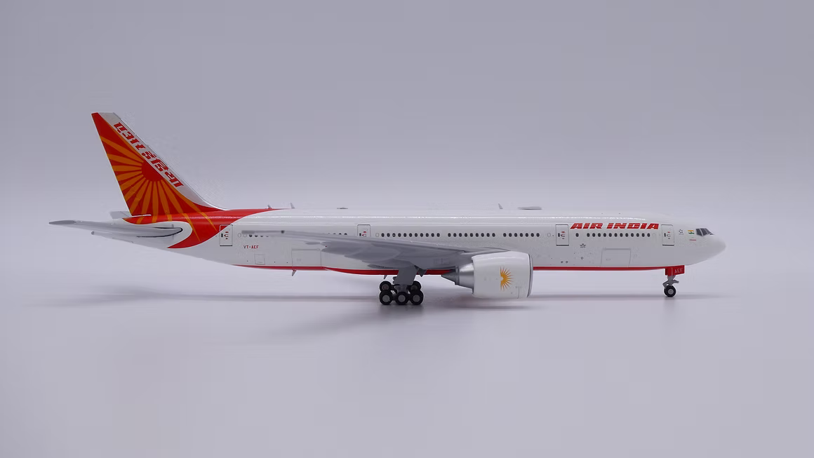 JC Wings 印度航空（Air India）波音 B777-200LR VT-AEF 1:400 飛機合金模型