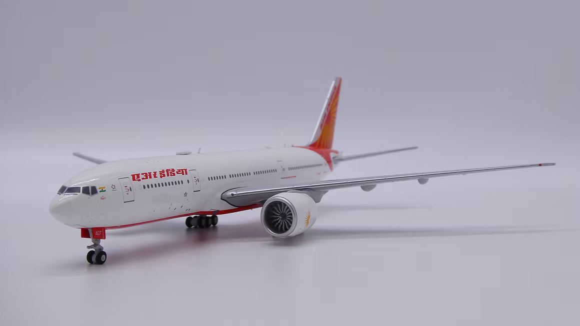 JC Wings 印度航空（Air India）波音 B777-200LR VT-AEF 1:400 飛機合金模型