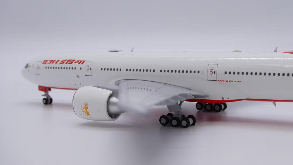 JC Wings 印度航空（Air India）波音 B777-200LR VT-AEF 1:400 飛機合金模型